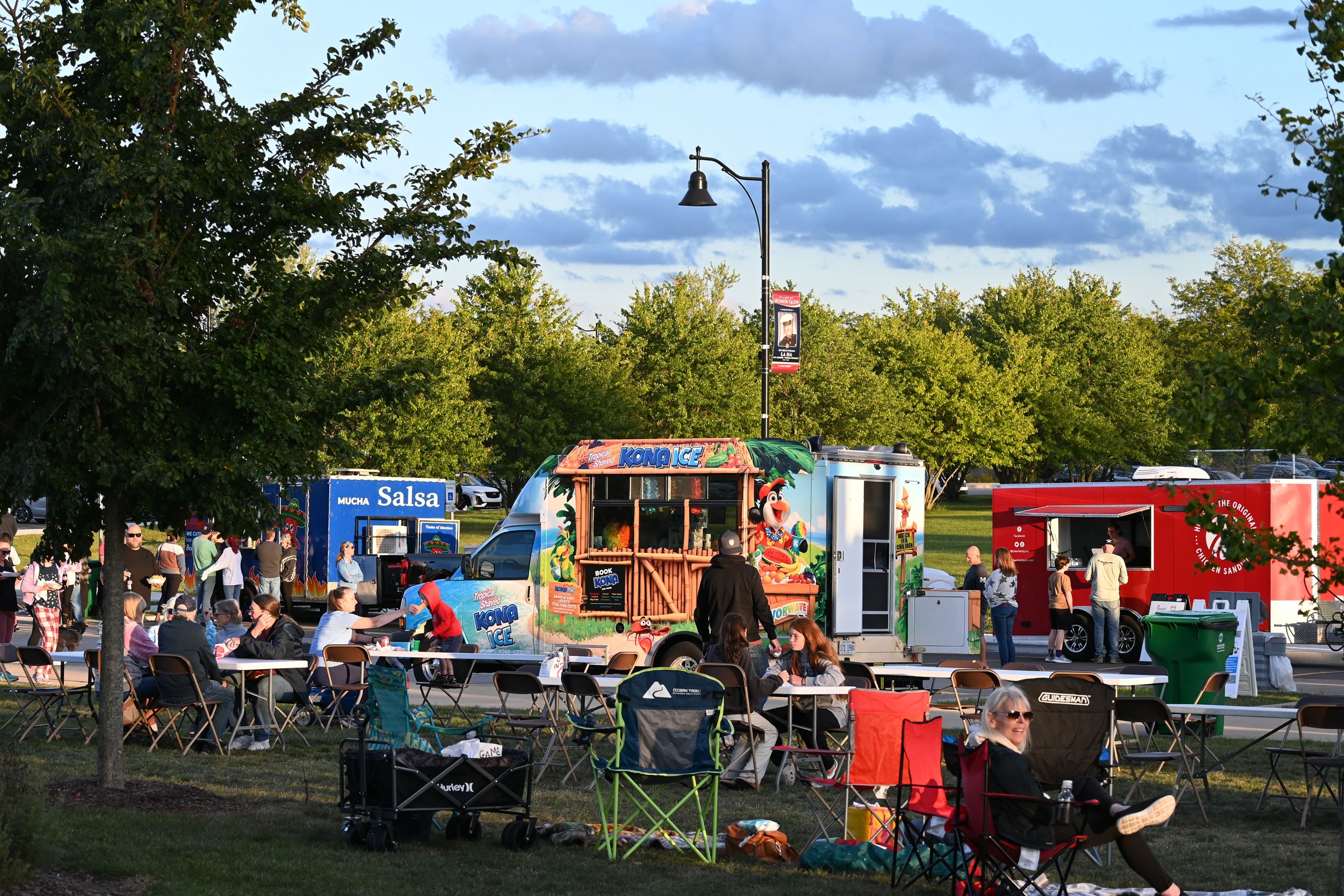 Food truck Friday in Heritage Park