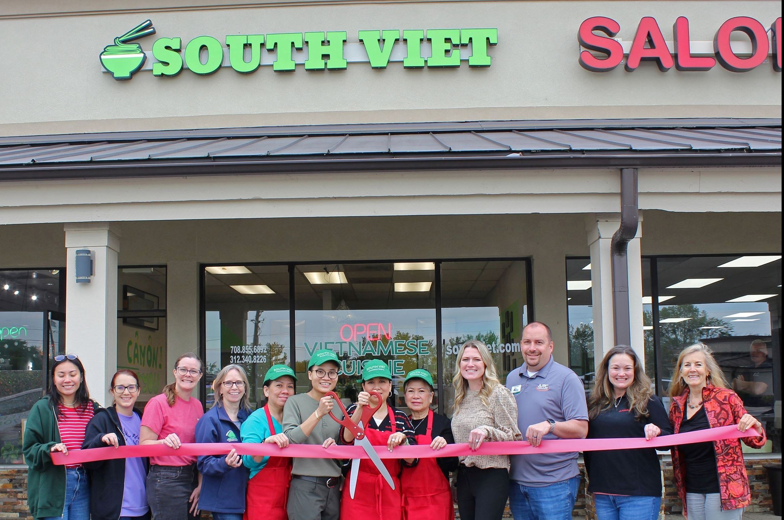 IMG_9696 ribbon cutting 1