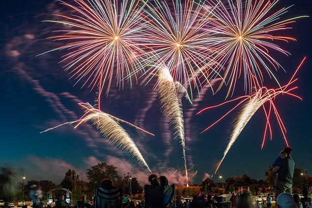 2022-HF-Fireworks-04